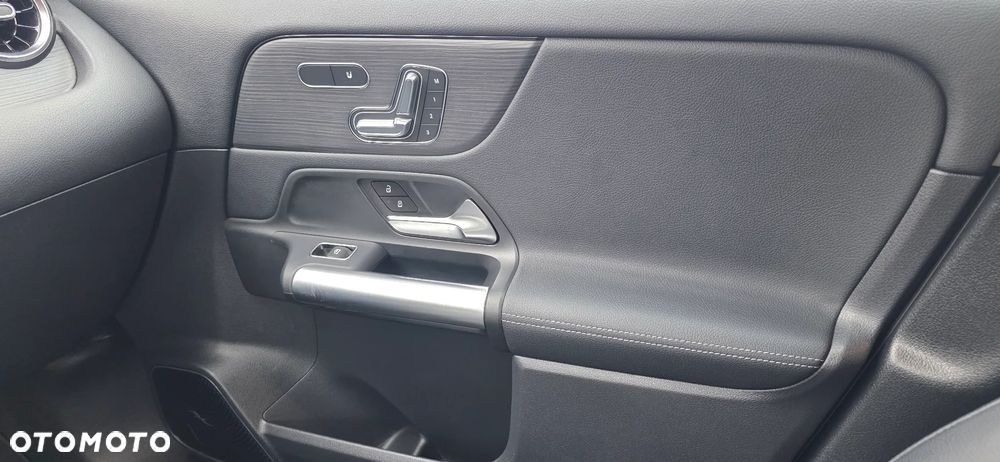 Mercedes-Benz GLA 250 4Matic 8G-DCT Edition AMG Line - 15