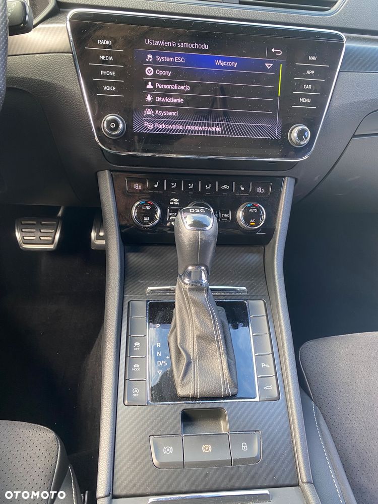 Skoda Superb 2.0 TDI SCR Sportline DSG - 30