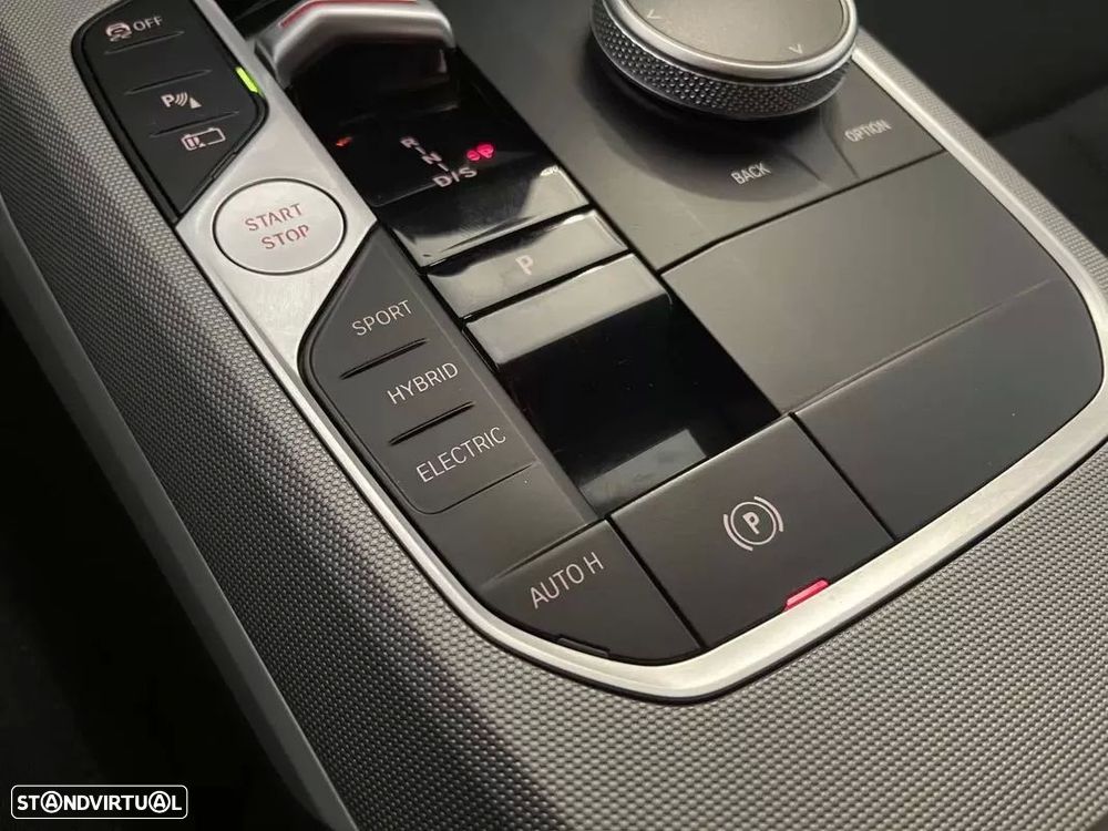 BMW 320 e Auto - 37