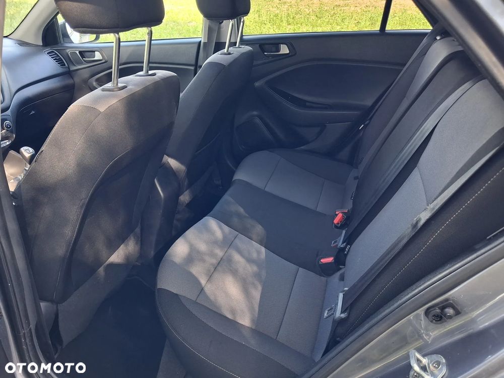 Hyundai i20 1.4 CRDI Active Trend - 12