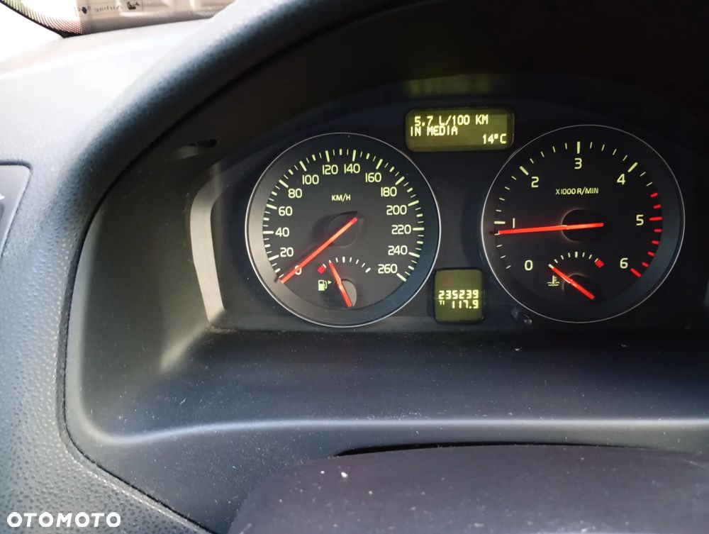 Volvo V50 2.0D R-Design Summum - 25