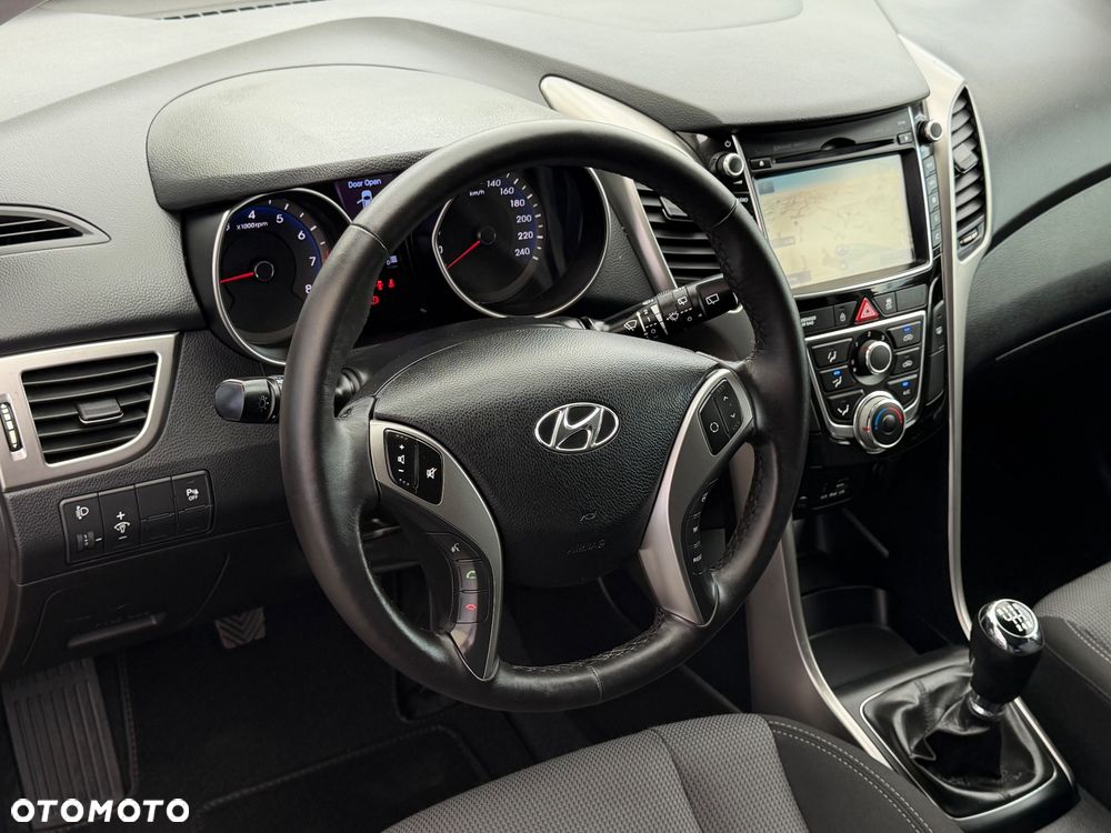 Hyundai i30 1.4 Trend - 33