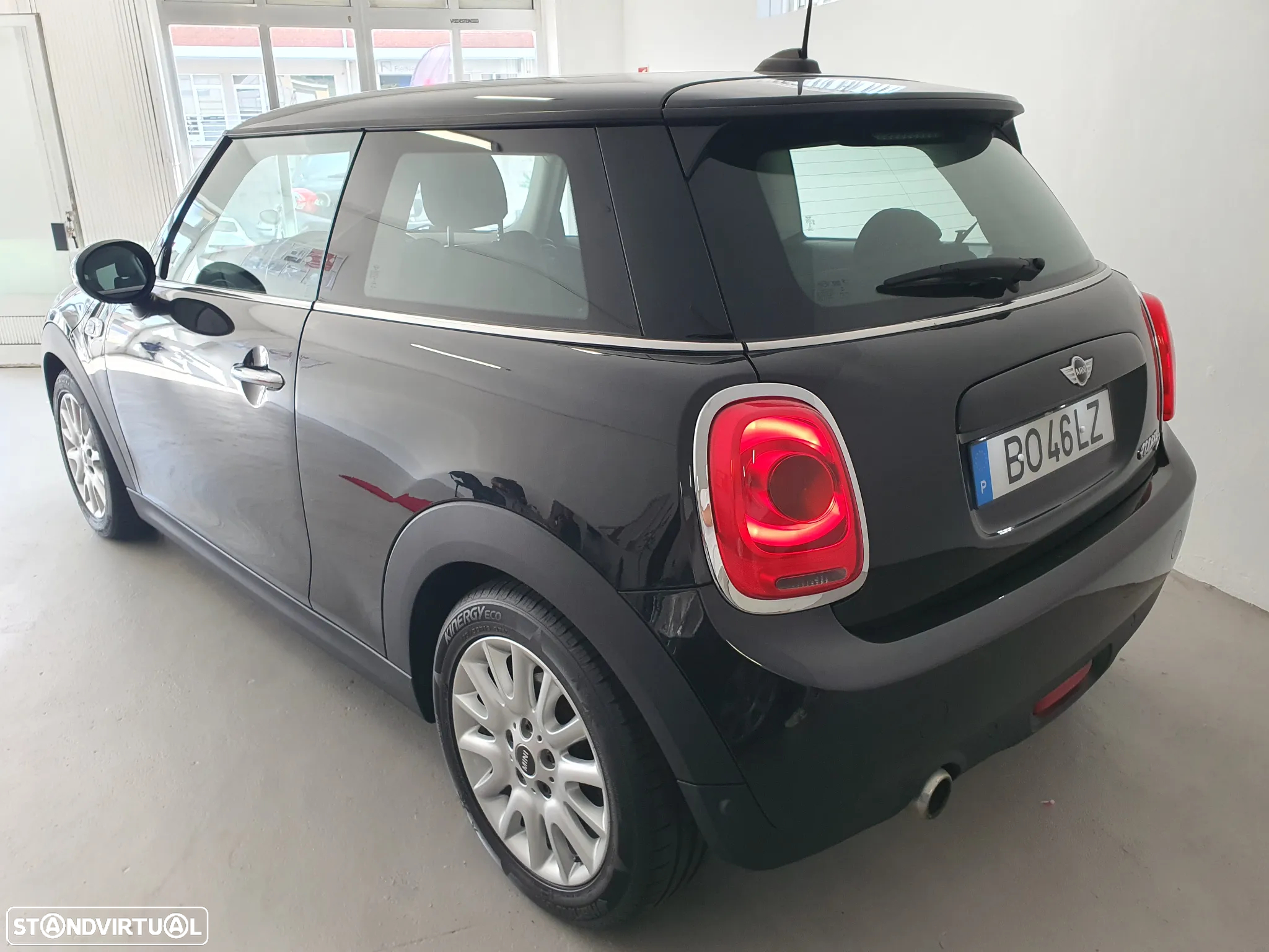 MINI 3 Portas Cooper D - 3