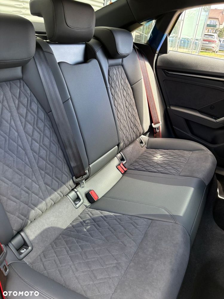 Audi RS3 Limousine - 22