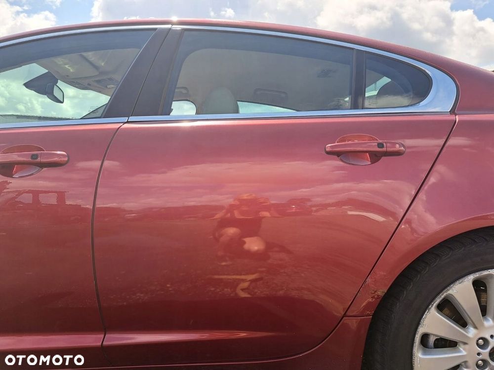DRZWI LEWE LEWY TYŁ JAGUAR XF I SEDAN KOD LAKIERU CHB - 2