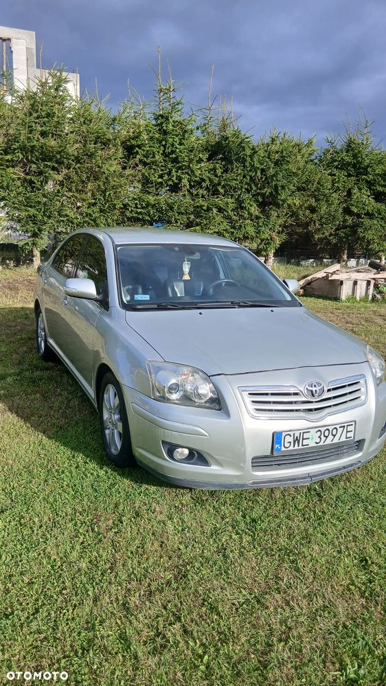 Toyota Avensis 2.2 D-4D Prestige Premium - 2