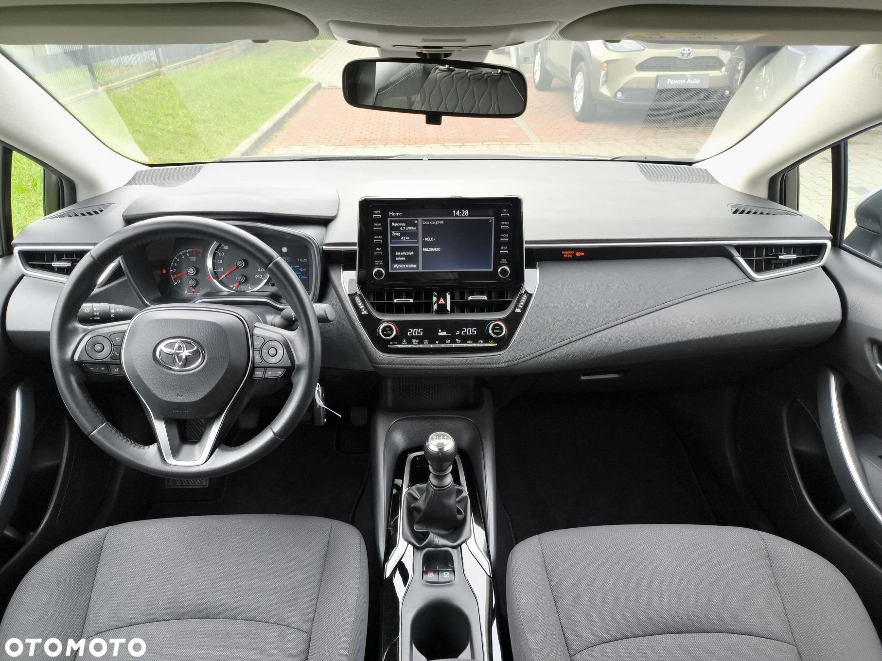 Toyota Corolla - 24