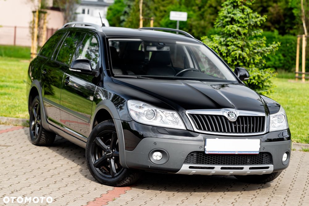Skoda Octavia 2.0 TDI DPF 4x4 DSG Scout - 9