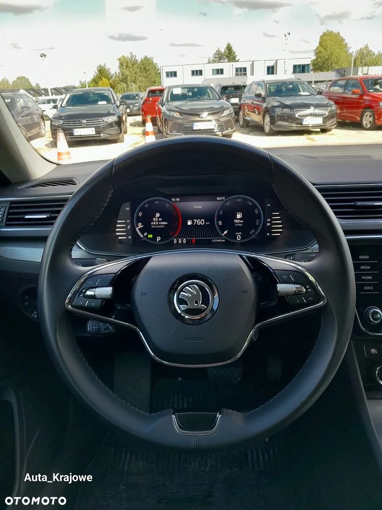 Skoda Superb 2.0 TDI SCR Style DSG - 12