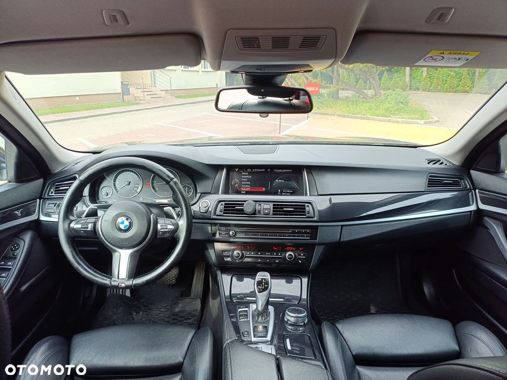 BMW Seria 5 530d xDrive - 7