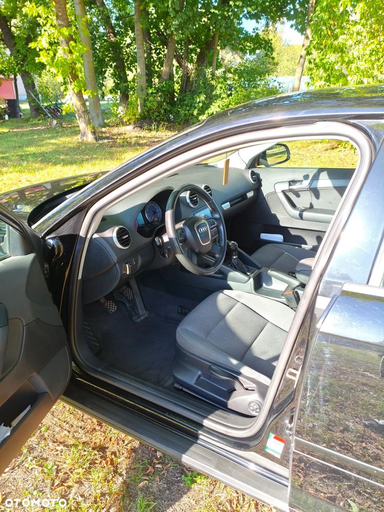 Audi A3 Sportback - 13