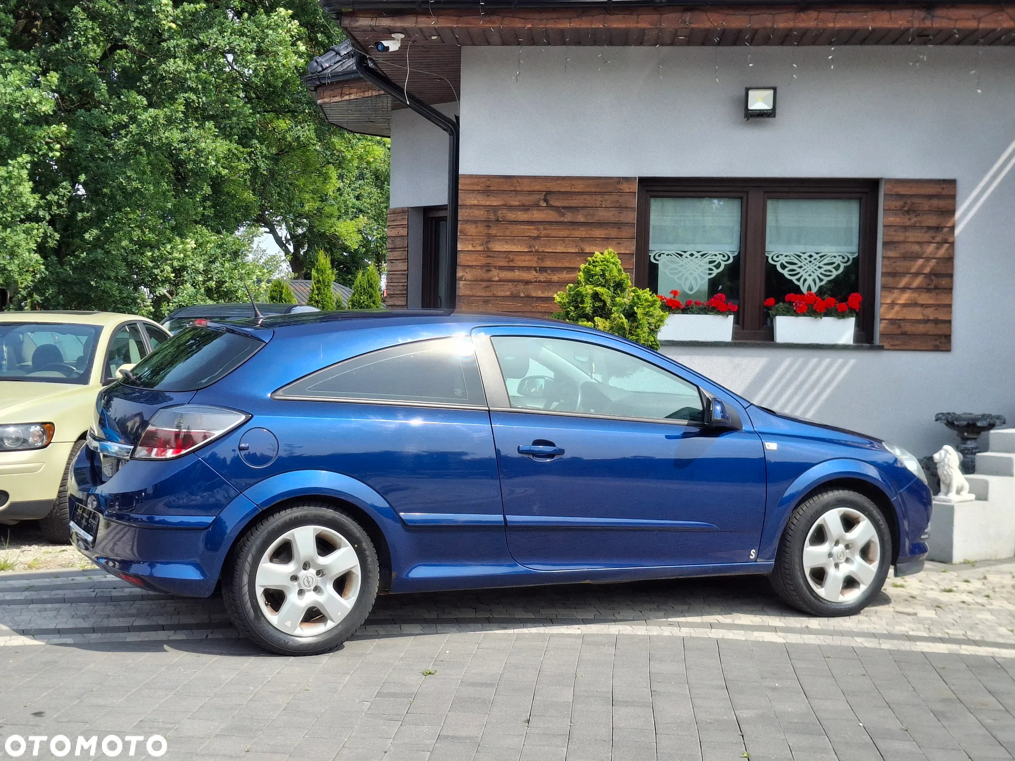 Opel Astra GTC 1.8 Innovation - 19