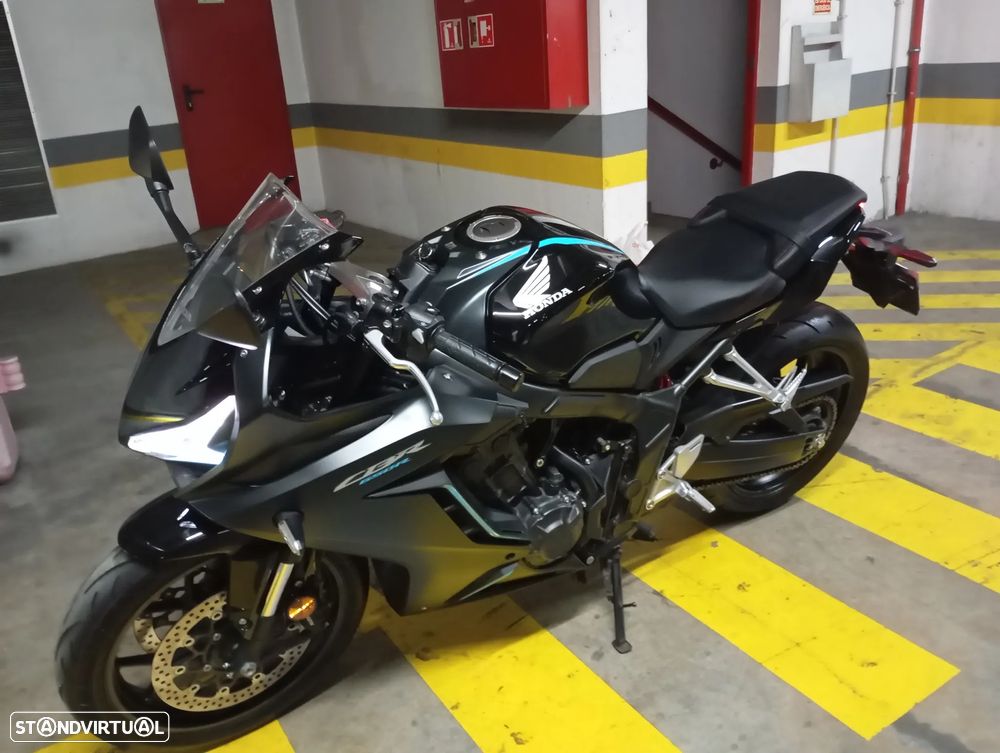 Honda CBR Black - 8