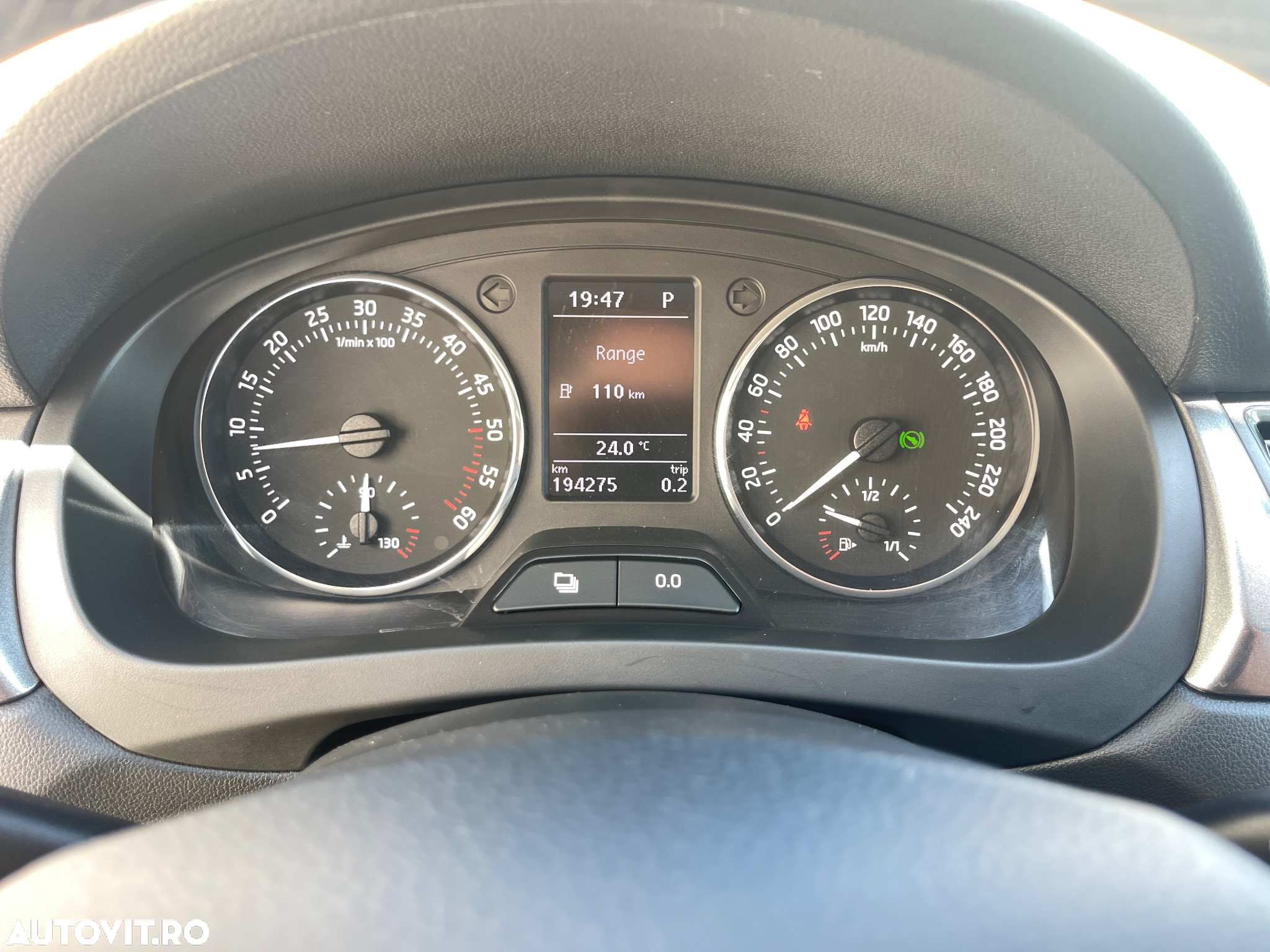 Skoda RAPID 1.6 TDI DSG Ambition - 38