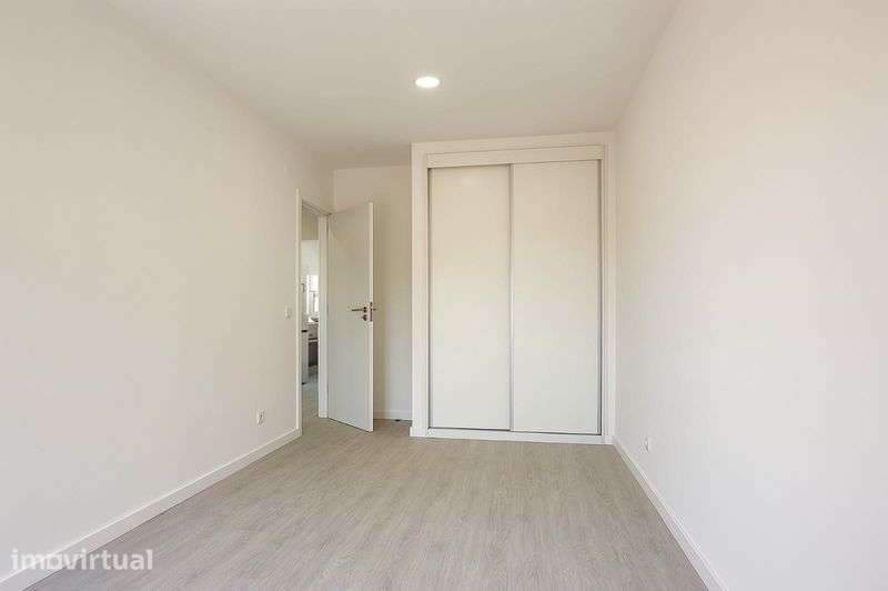 T2 Remodelado a Estrear junto às Amoreiras e Liceu Francês - Grande imagem: 4/12