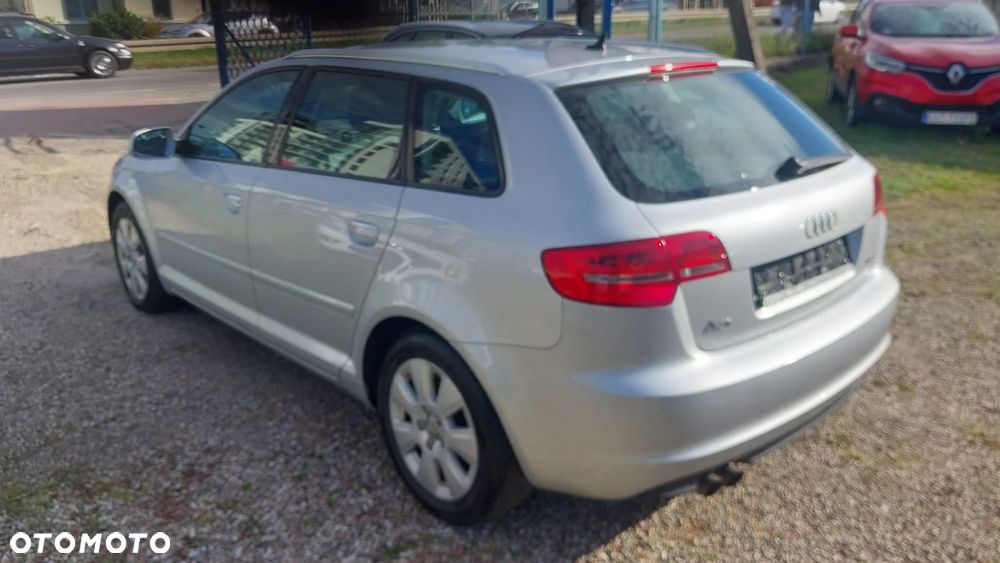 Audi A3 Sportback - 8