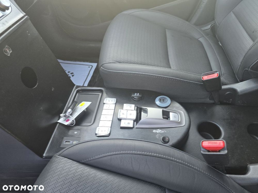 Hyundai Kona Premium - 14