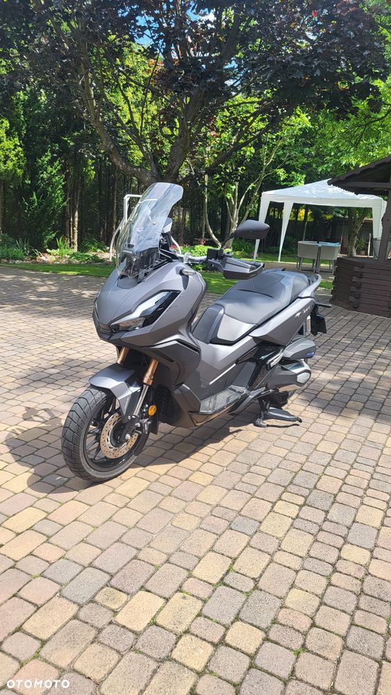 Honda ADV350 - 1
