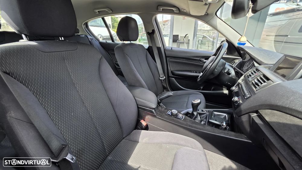 BMW 118 d Sport Line - 11