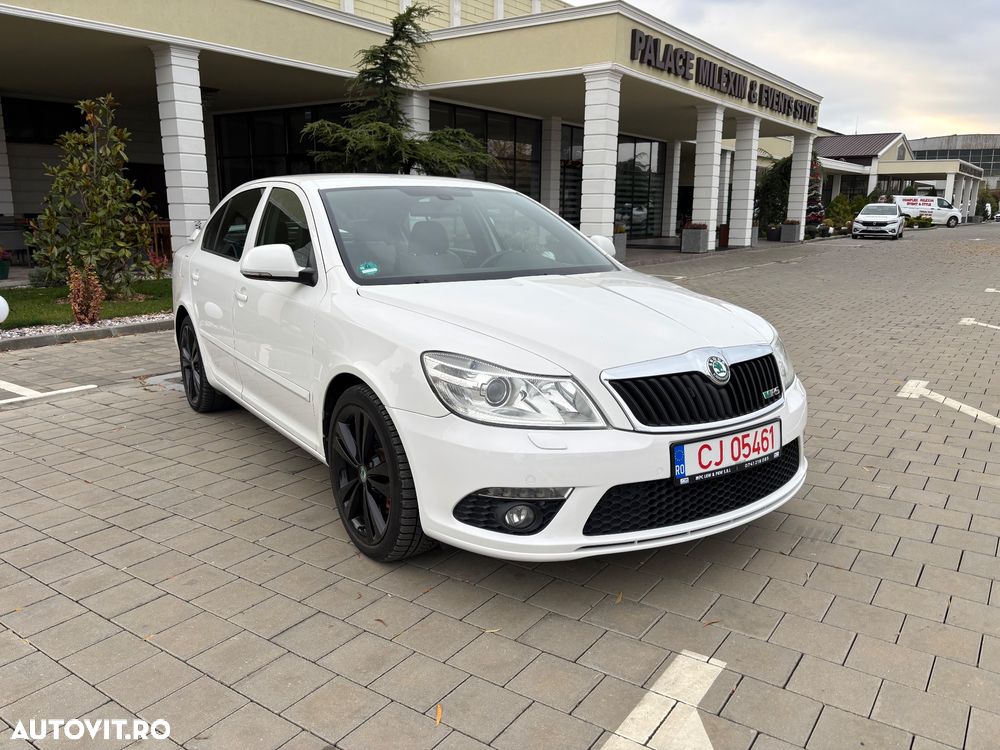 Skoda Octavia 2.0 TDI DPF DSG RS - 6