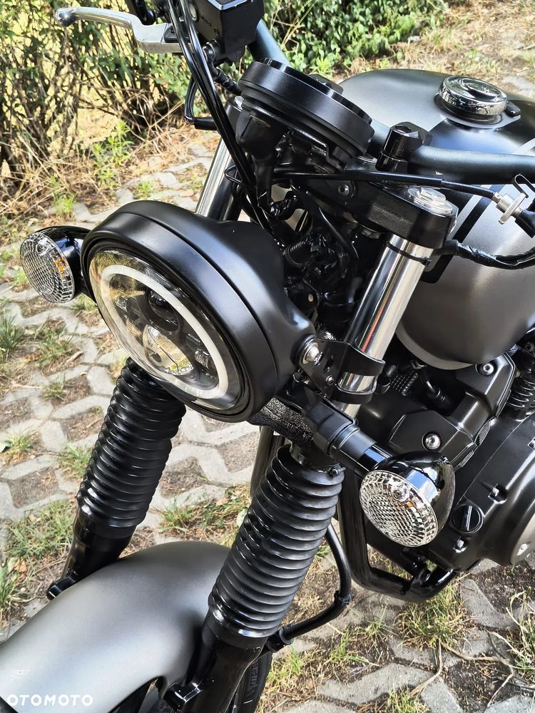 Yamaha XVS - 31