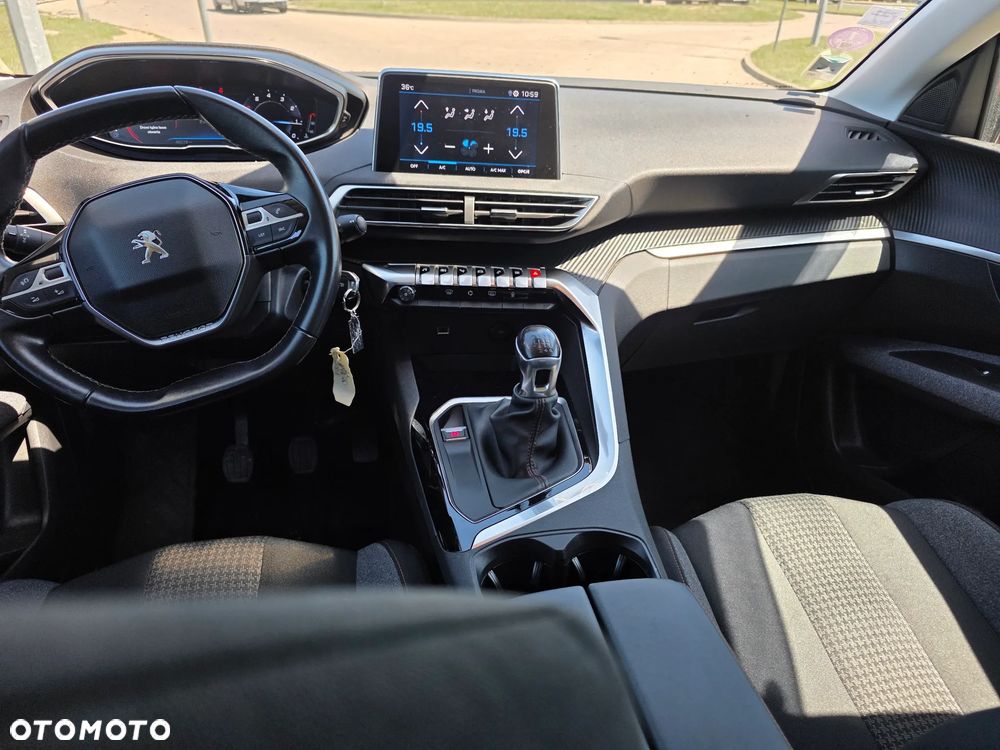Peugeot 3008 PureTech 130 Stop & Start GPF Active - 9