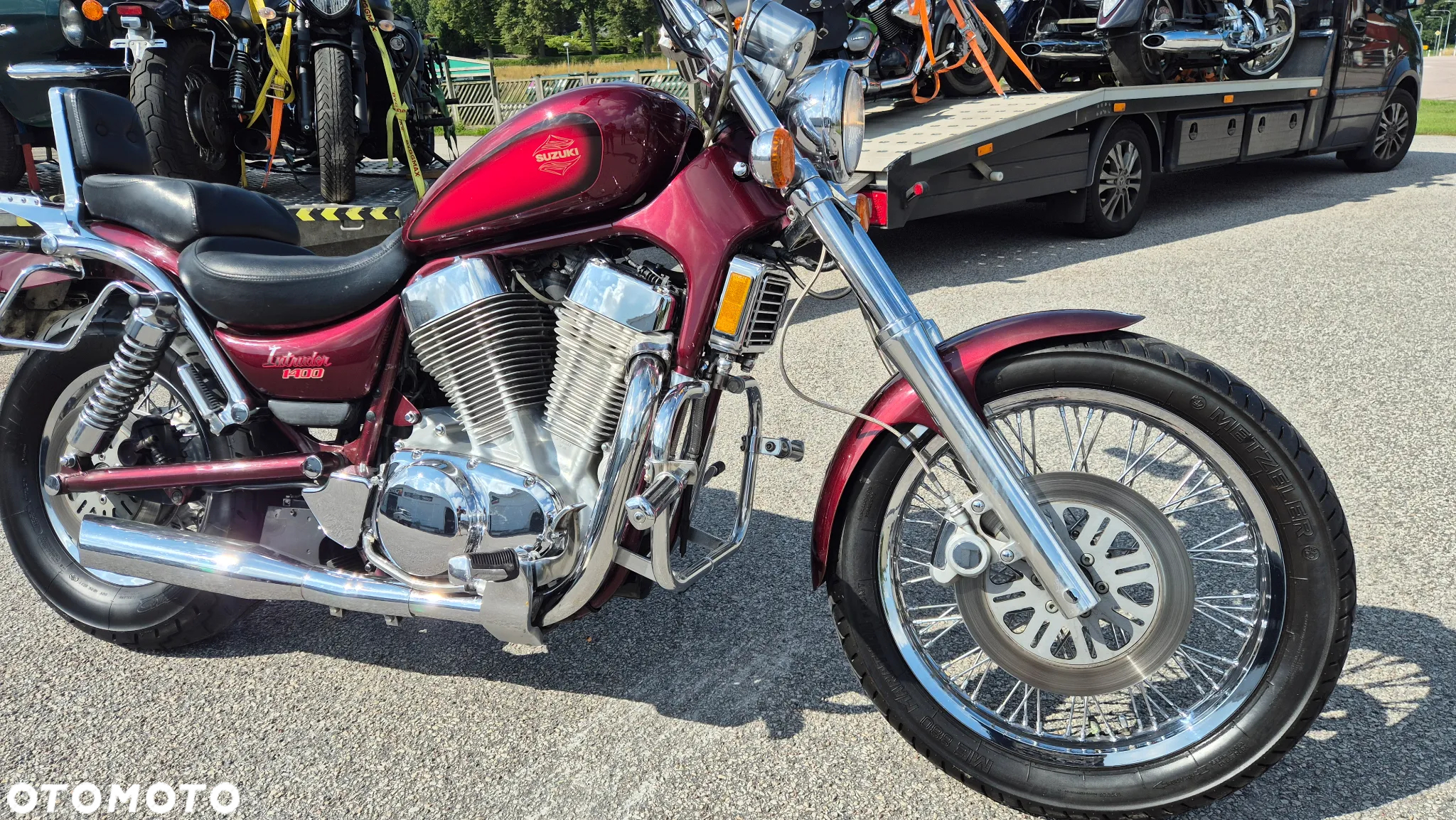 Suzuki Intruder - 2