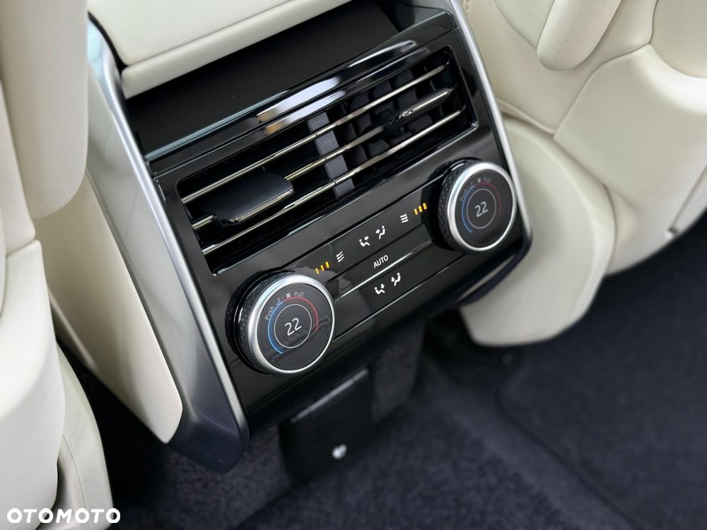 Land Rover Range Rover D350 Autobiography - 11