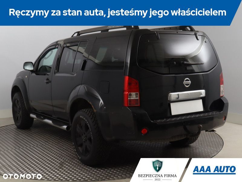 Nissan Pathfinder - 6