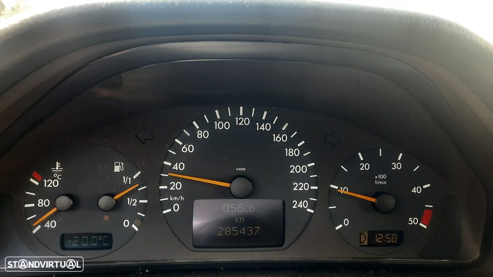 Mercedes-Benz E 220 - 6