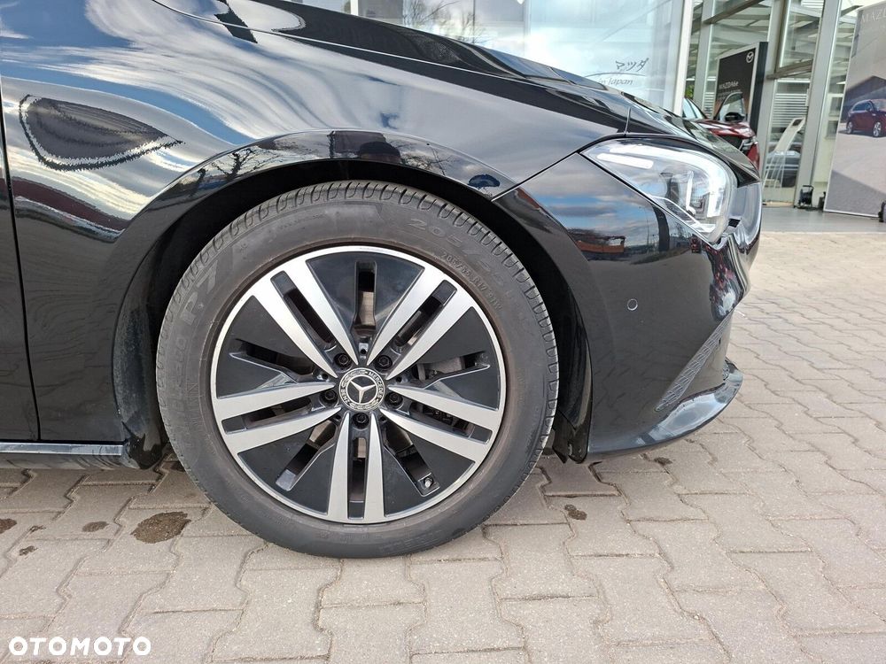 Mercedes-Benz CLA 200 Progressive 7G-DCT - 10