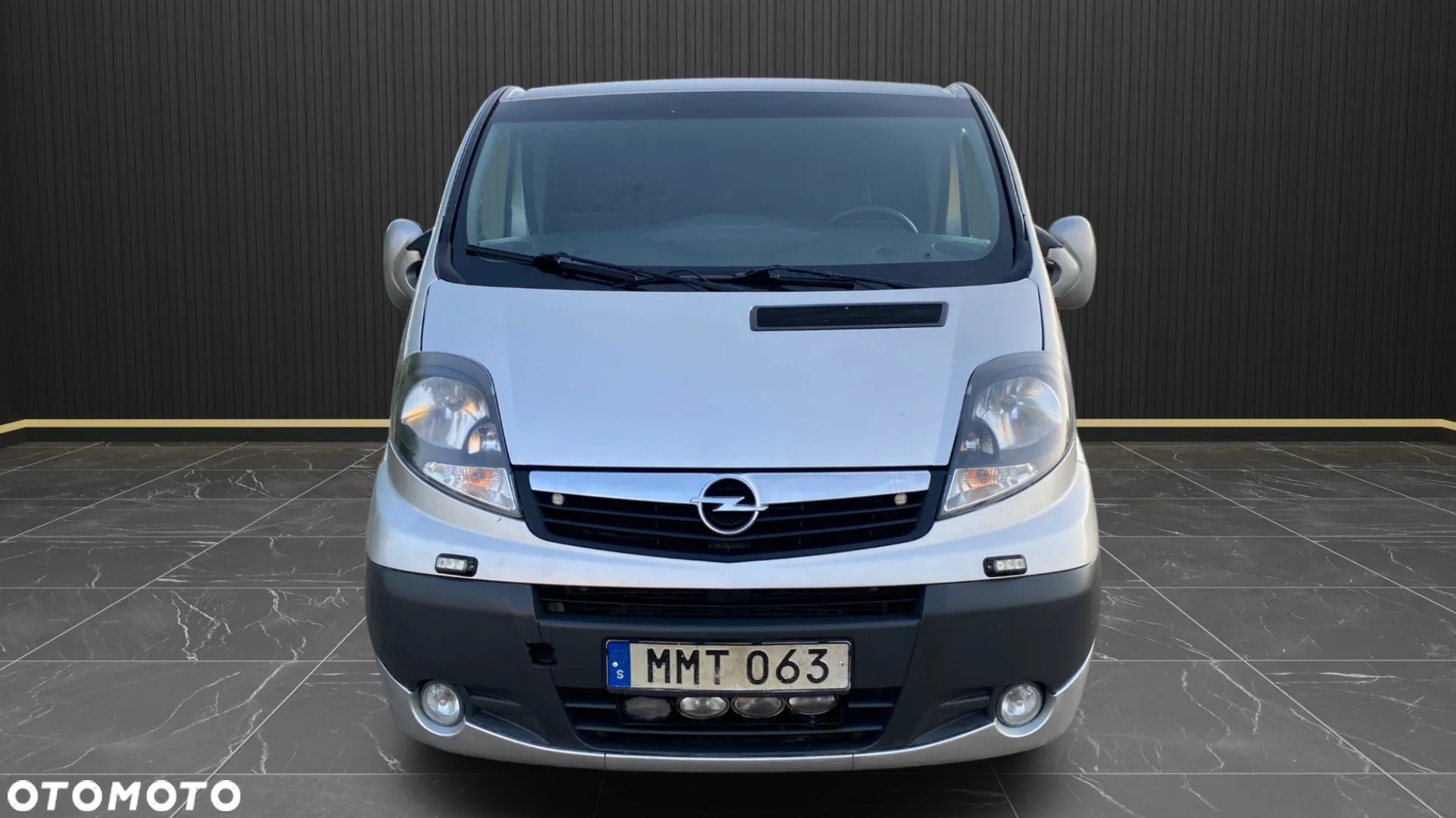 Opel VIVARO - 2