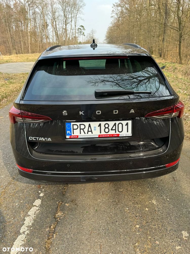 Skoda Octavia 2.0 TDI DSG Clever - 7