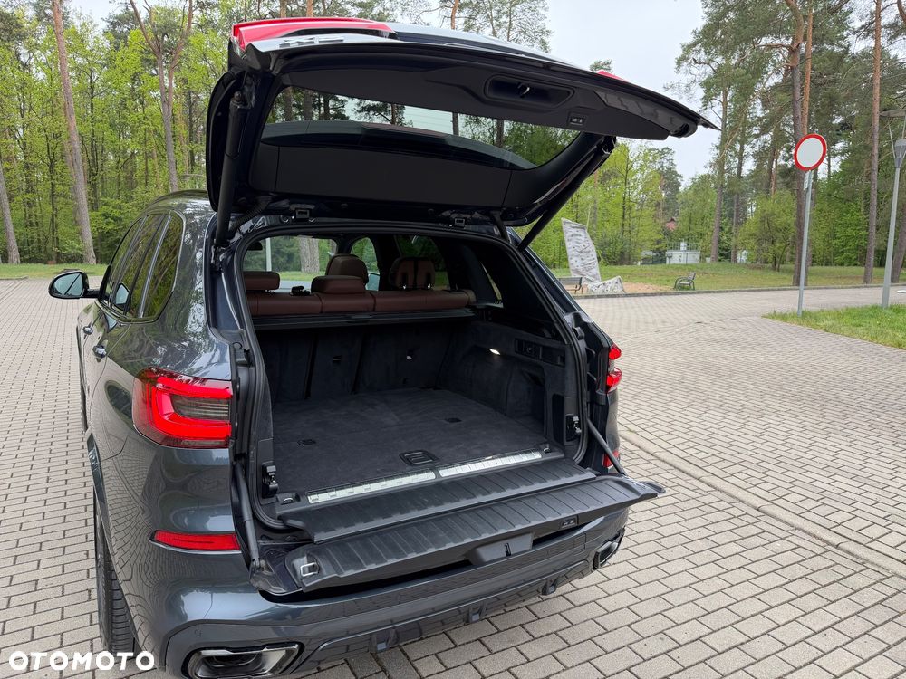 BMW X5 xDrive45e - 34