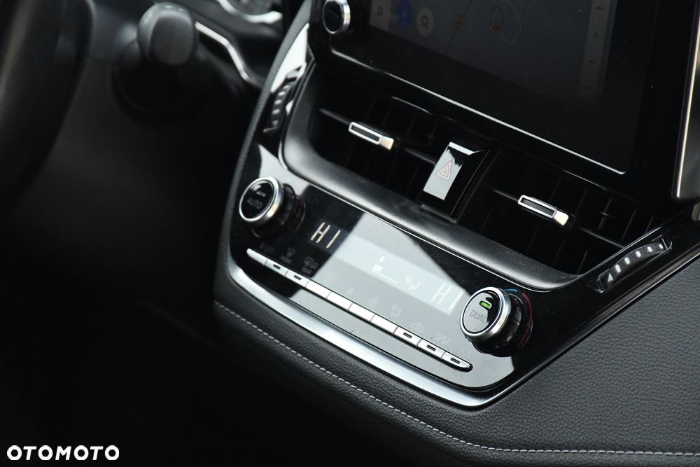 Toyota Corolla 1.8 Business Edition - 25