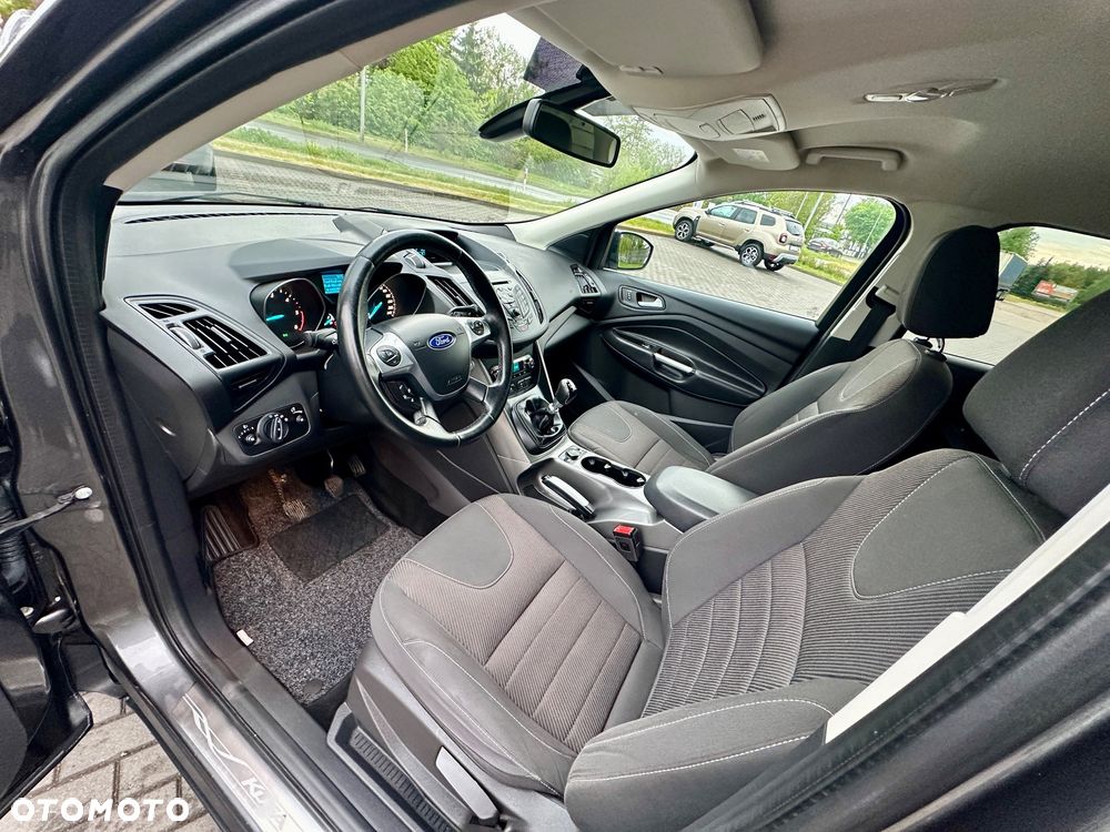 Ford Kuga 2.0 TDCi 2x4 Titanium - 19