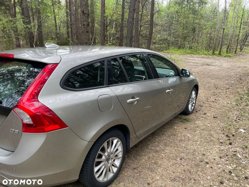 Volvo V60 D2 Edition - 10