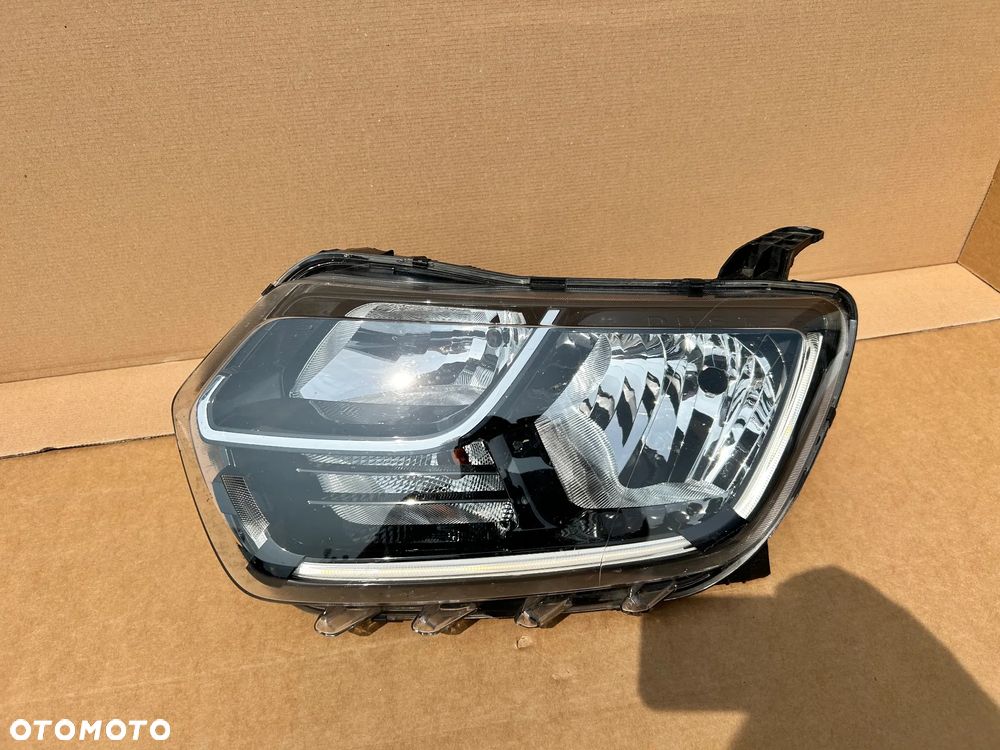 DACIA DUSTER 2 II LED 260609367R LAMPA REFLEKTOR PRZÓD PRZEDNI LEWY LEWA