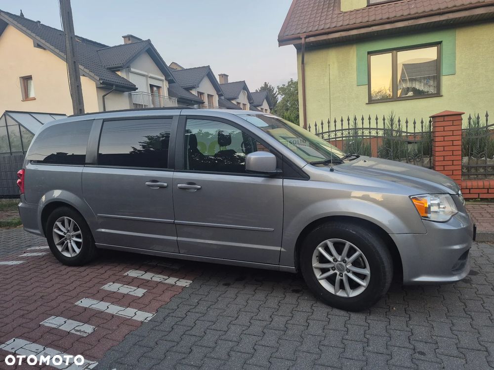 Dodge Grand Caravan 3.6 R/T - 10