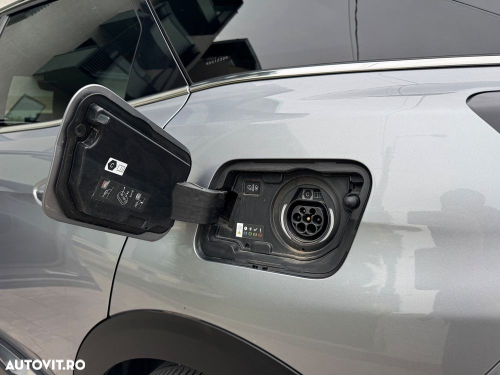 Peugeot 3008 PHEV 300 EAT8 4X4 GT - 10