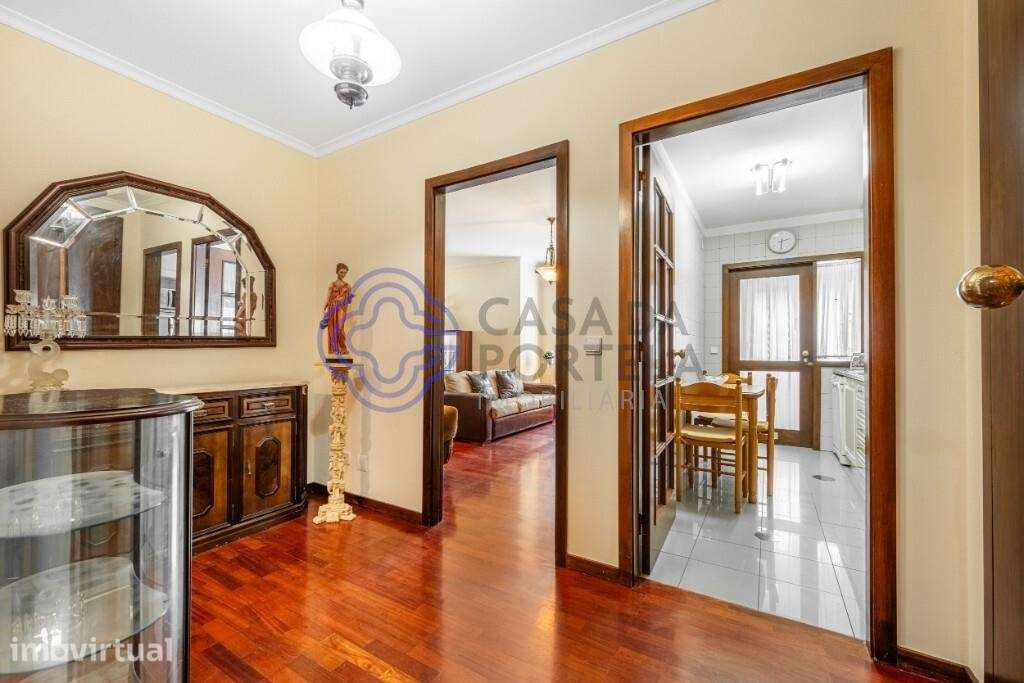 Arrendamento de apartamento T2 c/ garagem, junto ao metro da Senhora d - Grande imagem: 5/17