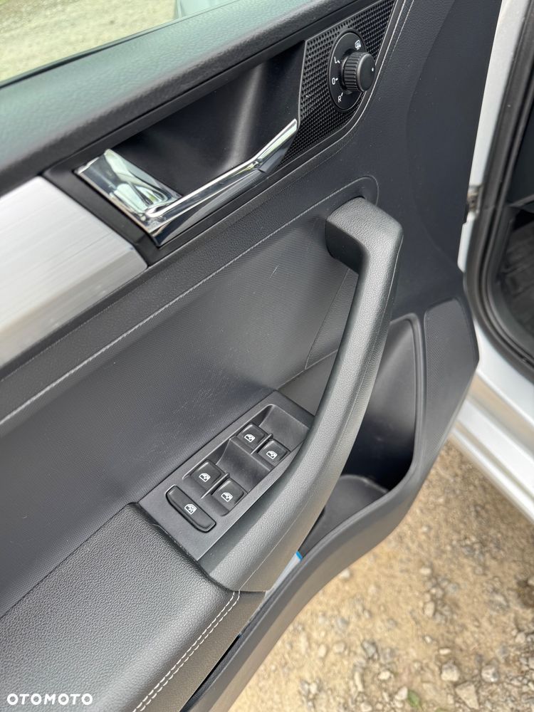 Skoda RAPID 1.0 TSI Ambition - 7