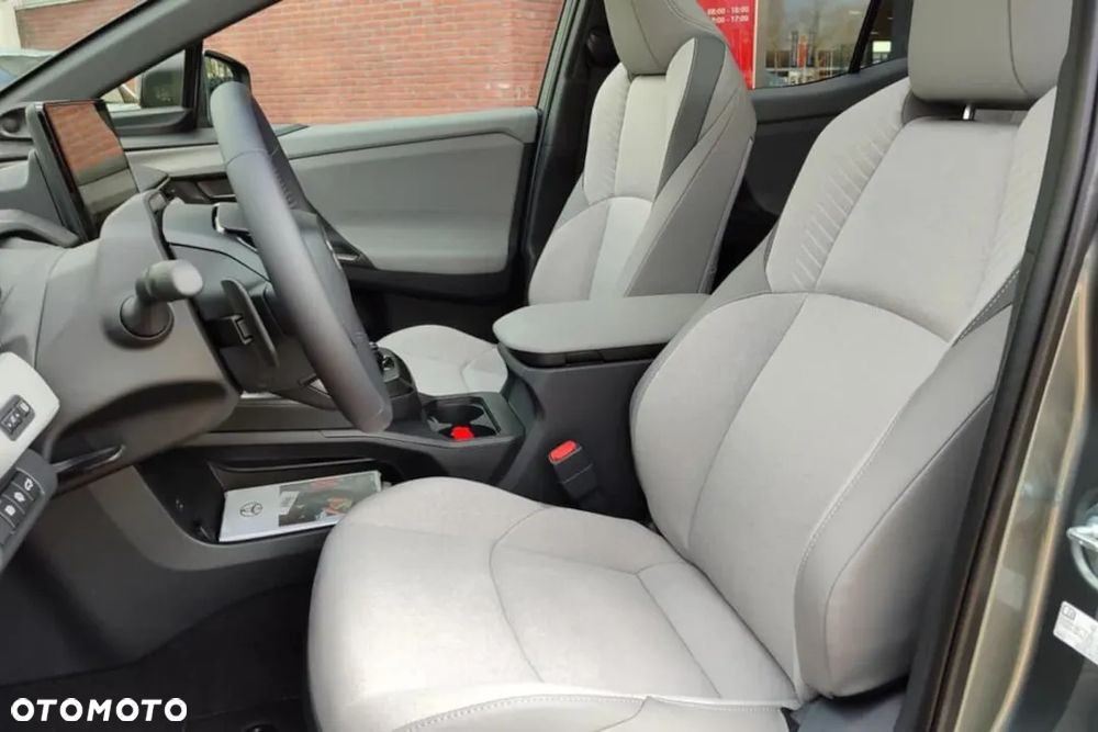 Toyota C-HR+ 77kWh 4x4 Executive - 22