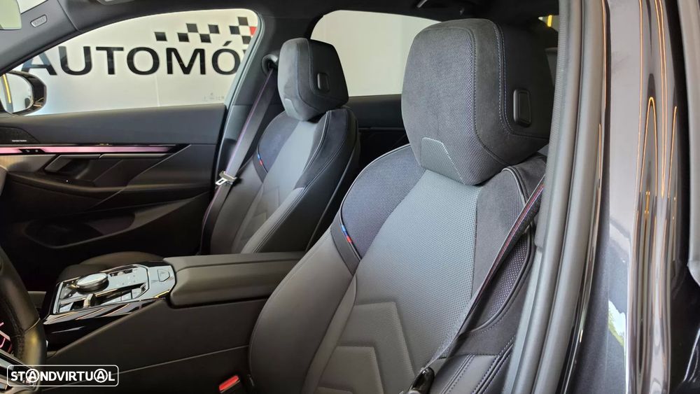 BMW i5 eDrive40 Pack Desportivo M Pro - 40