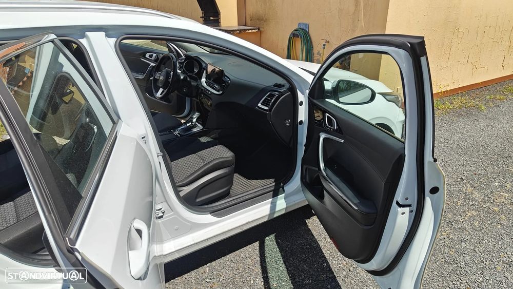 Kia Ceed SW 1.6 CRDi DCT Vision - 8