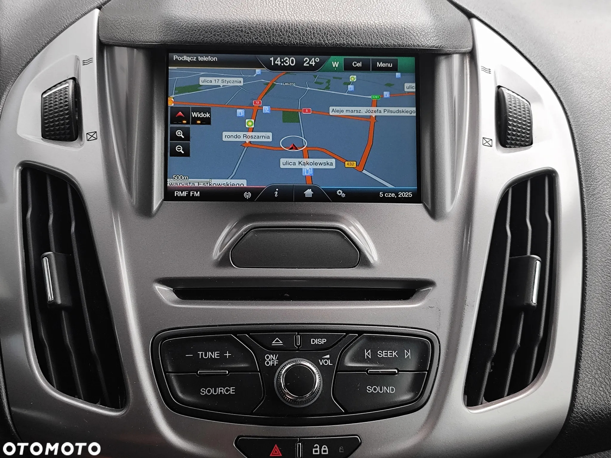 Ford Transit Connect - 17