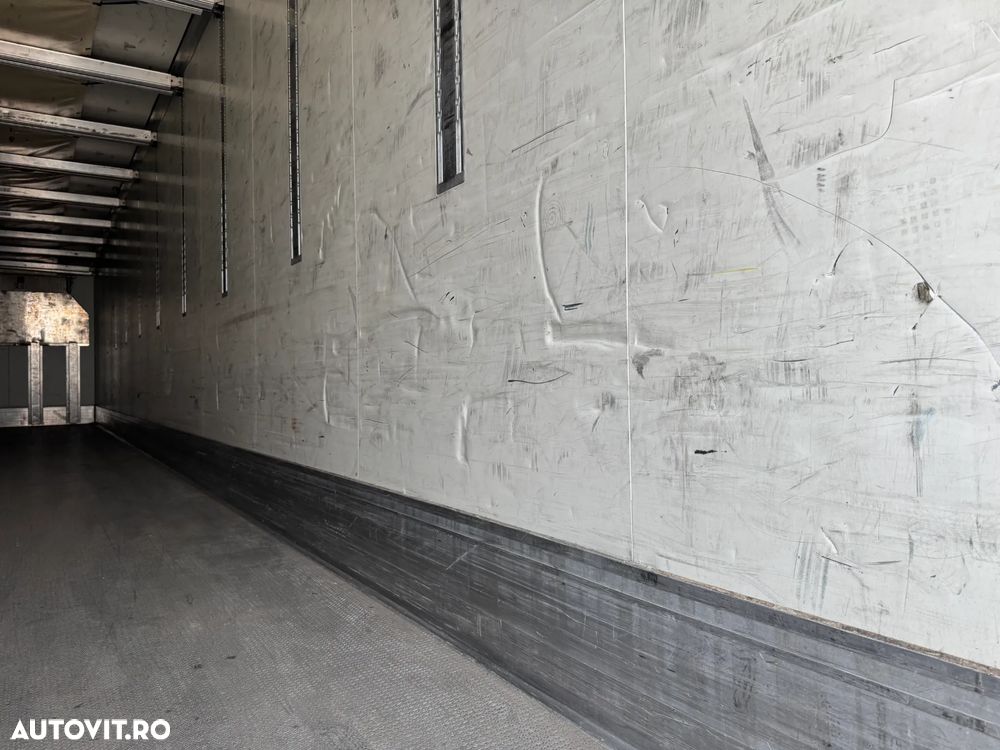 Krone 4 x KRONE SD frigo TK SLXi 300 8.700 ore de functionare, liftanta, lada paleti, dublu deck, factura externa - 8