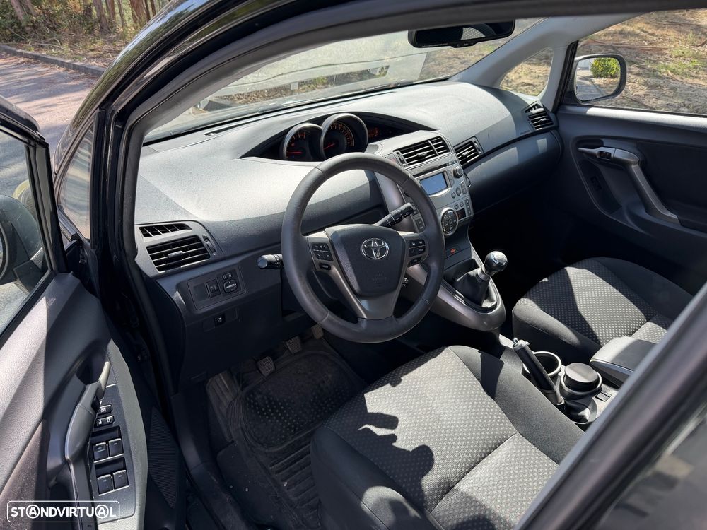 Toyota Verso 2.0 D-4D Exclusive - 8