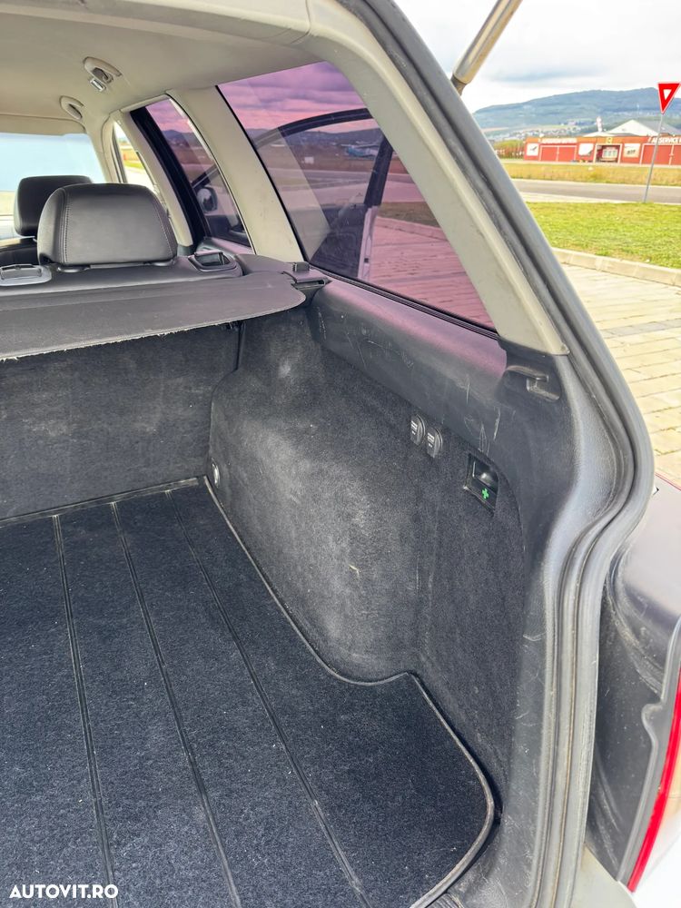 Volkswagen Passat - 37