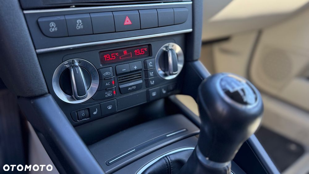 Audi A3 Sportback 1.2 TFSI Ambiente - 8